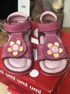 toddler sandals (21) - Picture 1 of 4