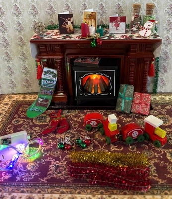 dolls house xmas fireplace & EVERYTHING shown included 12th scale - Image 1 of 4