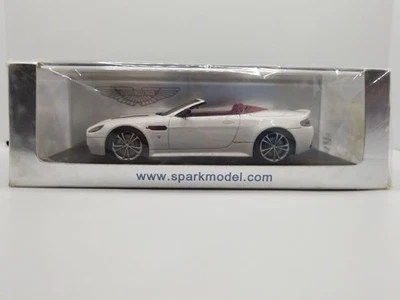 Spark 1/43 Aston Martin V12 Vantage Roadster 2012. Very Rare!  - Image 1 of 4