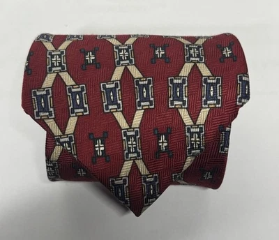 Alexander Lloyd, 100% шелк, ручной работы, красный с геометрической формой, деловой галстук - Изображение 1 из 3