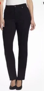 NWT Gloria Vanderbilt Women Amanda Stretch Black Tape Leg SZ 6 Classic Fit Jeans - Picture 1 of 18
