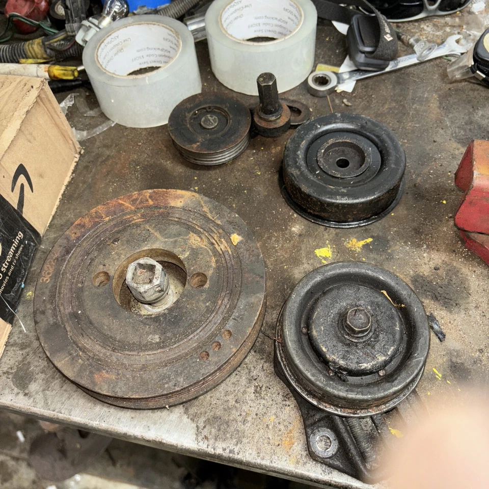 Various Pullies Stealth 1993-1999 Mitsubishi 3000GT DOHC Harmonic & Tensioners - Image 1 of 1