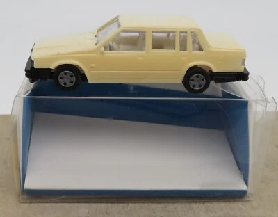 Micro Euro Modelo Imu Ho 1/87 Volvo 760 Gle Limusina Blanco Crema #07601 IN Box - Imagen 1 de 4
