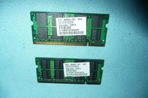 2 x Samsung 1GB 2Rx8 PC2-5300S RAM M470T2953EZ3-CE6 Laptop Memory - Picture 1 of 5