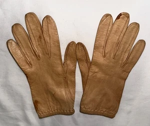 Vintage Womens Size M 7 Tan French Kid Leather Formal 7" Wrist Gloves Pearly - Picture 1 of 4