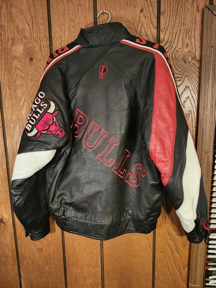Chaqueta de Cuero Rara De Colección NBA Chicago Bulls Para Hombre Jugador Profesional Talla Mediana Foto 1 de 4