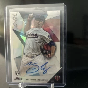 2015 Topps Finest - Autografi Trevor May #FA-TM (AU, RC) - Foto 1 di 2
