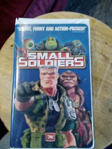 VHS "Small Soldiers" - Picture 1 of 3
