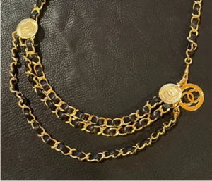 Auténtico collar de cuero tono dorado cinturón cadena logotipo Chanel CC vintage A500 GP 1984 - Imagen 1 de 20