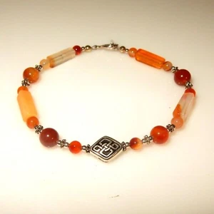 Pulsera de plata con cuentas de piedras preciosas de cornalina nudo celta, irlandesa - Imagen 1 de 2