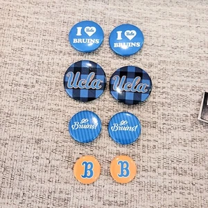 UCLA BRUINS 8er Pack Pin Back Buttons 4 Größen, NCAA Big 10 - Bild 1 von 4