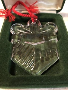 Colección Waterford Irish Crystal Ornamento de Navidad Memories - Caja de regalo - 1996 - Imagen 1 de 3