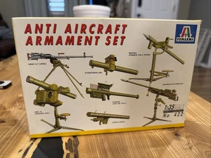 Set armamento antiaereo scala 1:35 di Italeri - Foto 1 di 3