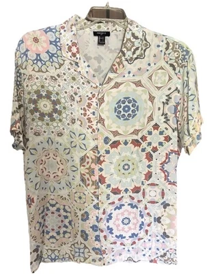 Forever 21 Men's Abstract Button down Short sleeve L - Image 1 of 4