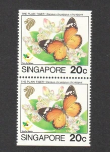 SINGAPORE 1993 CARE FOR NATURE BUTTERFLIES (PLAIN TIGER) TOP BOTTOM PANE IN MINT - Picture 1 of 3
