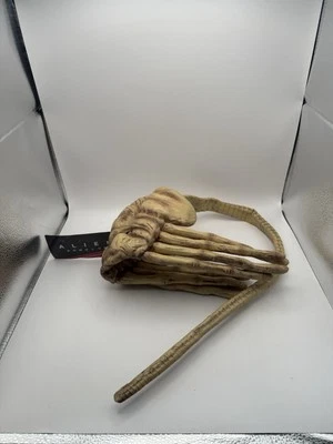 Exclusive Alien Romulus Facehugger Mask - Image 1 of 4