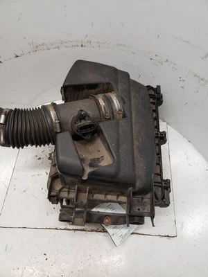 Purificador de aire 3,0 L compatible con 00-05 SATURN SERIE L 1397653 Foto 1 de 4