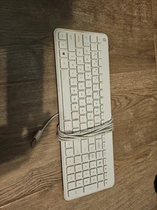 HP KBAH21 USB Wired Super Slim Thin White PC Keyboard Lightweight A-5 - Picture 1 of 6
