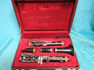 Clarinete Buffet Crampon E11 Madera Bb - 17/6 - Imagen 1 de 9
