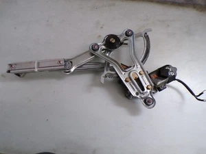 Elevalunas eléctrico puerta conductor delantero izquierdo mercedes w124 *519b17* - Imagen 1 de 4