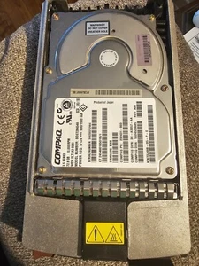 HP/Compaq 72.8 GB 10K HOT SWAP HARD DRIVE WITH TRAY WIDE ULTRA3 SCSI - Picture 1 of 2