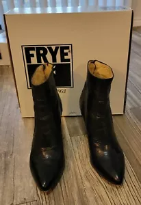 FRYE BOOTS Regina Wedge Back Zip - SVL. Größe 8,5. Damenstiefel. - Bild 1 von 7