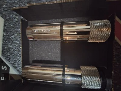 NOVO 08-17 Victory Chrome Billet Grips Magnum Cross Country Vegas Kingpin Hammer - Imagem 1 de 2