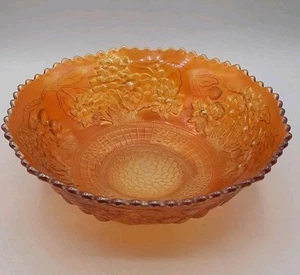 Fenton Marigold Carnival Glass Bowl Orange Tree Interior Bearded Berry Exterior - Picture 1 of 7