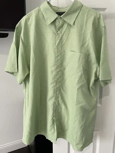 Oakley Shirt Mens XL Short Sleeve Button Outdoors Surf Green Check Casual NEW 💚 - Picture 1 of 9