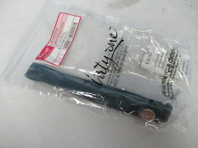 Thirty-One Wristlet Strap AB05 Peacock Pebble (EE) - Image 1 of 3