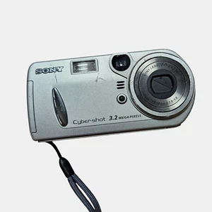 Sony Cyber-Shot DSC-P72 3.2MP Silver Digital Camera Compact Y2K Parts Only - Picture 1 of 10