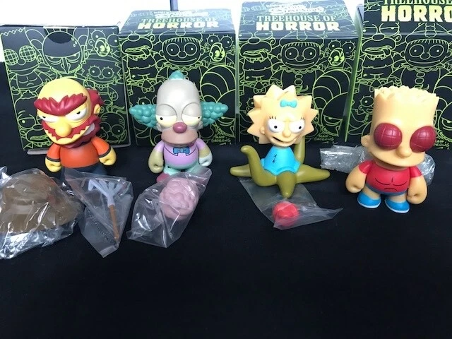 Kidrobot The Simpsons Treehouse of Horror ,lot de 4 Figurines - Photo 1/1