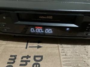 Parts SONY EV-C200 Standalone Hi8 Vcr 8mm Video8 - Afbeelding 1 van 11