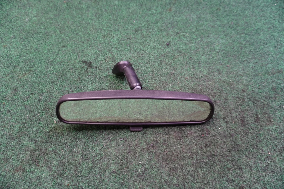 Оригинальное зеркало заднего вида 2000-2014 Subaru Legacy e8011681 - Изображение 1 из 4