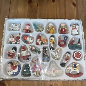 Leeward Christmas Wooden Small Ornaments . 24 Vintage - Picture 1 of 5