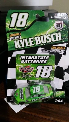 Baterías interestatales Kyle Busch #18 1/64 diecast Nascar Authentics 2021 Wave 4 Foto 1 de 2