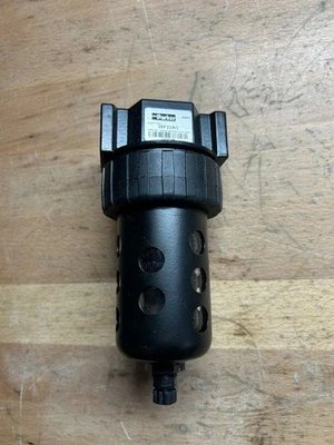 Parker 06F22AC Compressed Air Line Filter Regulator-NEW - Image 1 of 3