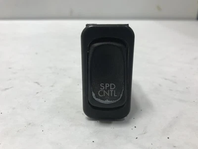 Interruptor de tablero/consola Freightliner M2 106 CONTROL DE VELOCIDAD - Usado | P/N A0630769011 Foto 1 de 4