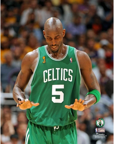 Kevin Garnett Celtics UnSigned Settling Self During 08 Finals vs Lakers Photo Cover