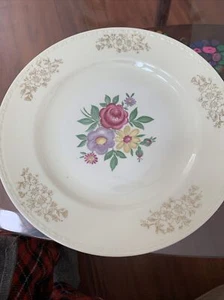 Vintage EASTERN CHINA CO EAN55 Multi Floral Center 10” - Picture 1 of 6