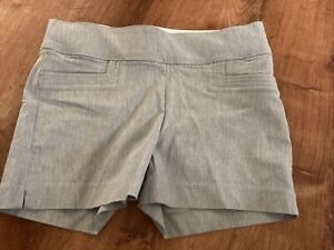 Maurices Pull On Shorts Stretch Bengaline Gray Mid Rise Womens Size Medium EUC