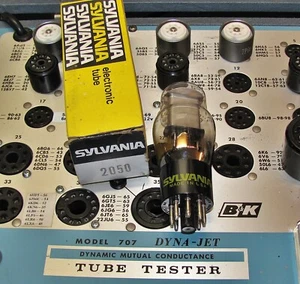 NOS NIB NEW Sylvania Seeburg 2050 jukebox tube original fat glass style TESTED! - Picture 1 of 2