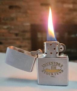 ZIPPO INVESTORS STOCK FUND INC. VINTAGE 1962 LIGHTER - Picture 1 of 13