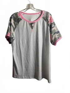 Damen-Top gemischt Muster Streifen Camouflage & Blumenmuster - Größe 1X - Bild 1 von 5