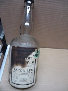 Bottiglia di vino New Jersey Concord con timbro fiscale 2 centesimi Jacob Lee BORDENTOWN NJ - Foto 1 di 3