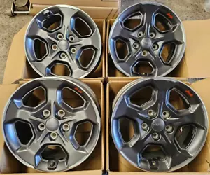 4x 17" Genuine Jeep Wrangler/Gladiator Rubicon Oem Wheels- 17x7.5 5/127 44.45P - Picture 1 of 8