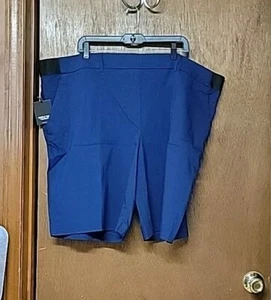 NWT Woman Plus SIMPLY VERA WANG Pull On SHORTS Size 3X Navy Blue & Pockets $48 - Picture 1 of 4