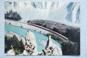 Die Rhätische Bahn in der Rheinschlucht bei Flims - Bild 1 von 2