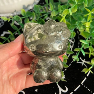 Pietra di pirite 387 g Hello Kitty gatto intaglio quarzo cristallo esemplare guarigione - Foto 1 di 8