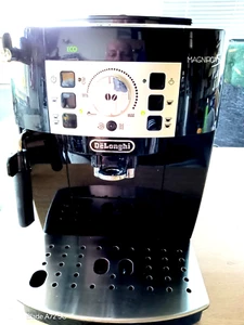 DeLonghi Magnifica S ECAM 22.110B Generalüberholt Gewährleistung ,BJ.2023 OVP - Bild 1 von 7